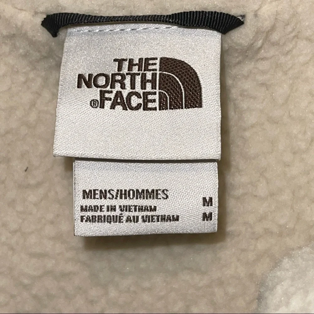 NWT The North Face Men Jacket Size M